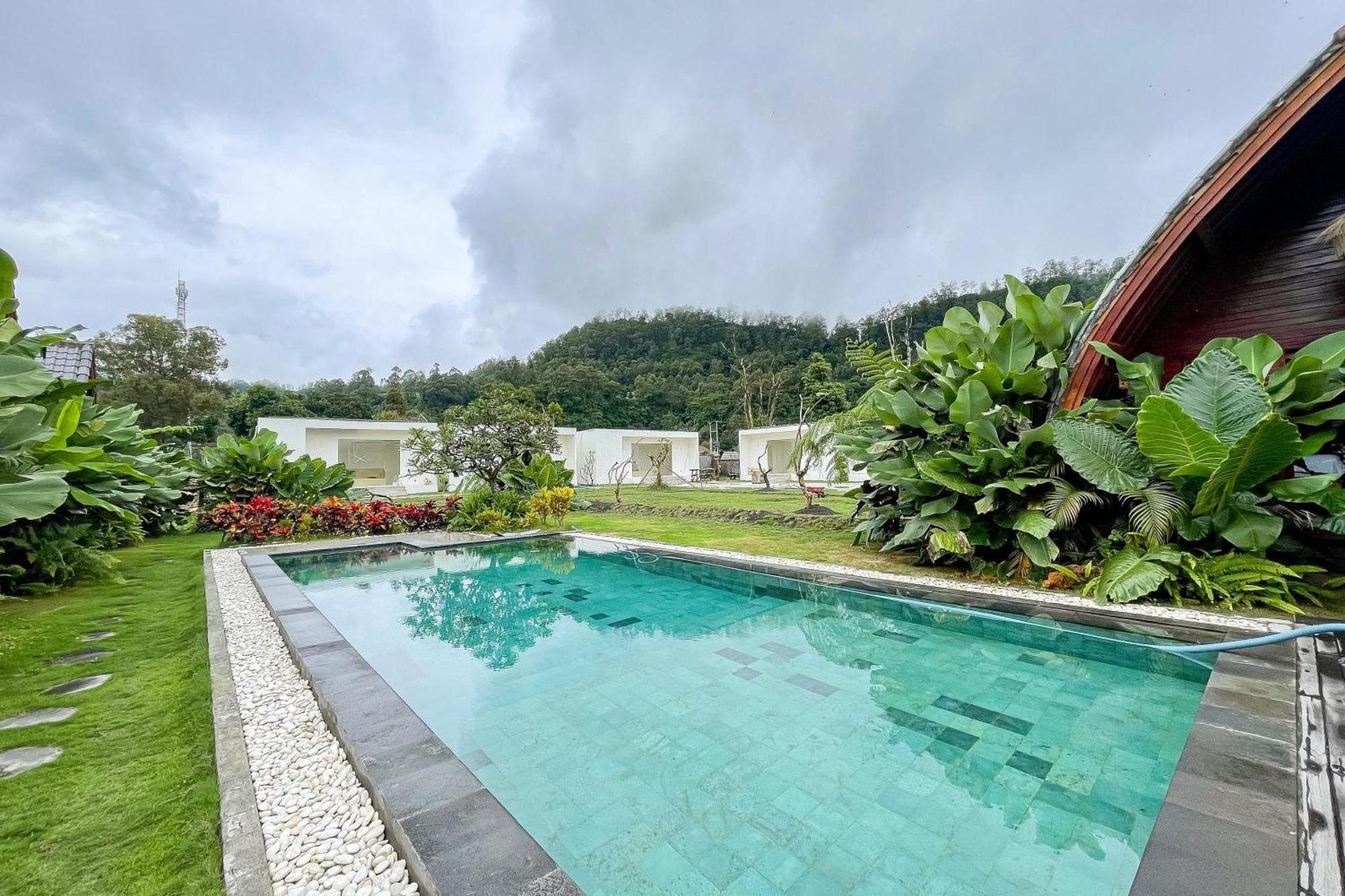 The Caldera Villas Kubupenlokan Ngoại thất bức ảnh